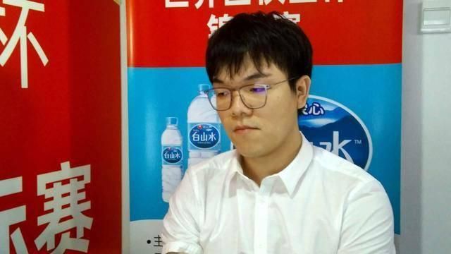 胸好大娇喘摸揉捏免费视频